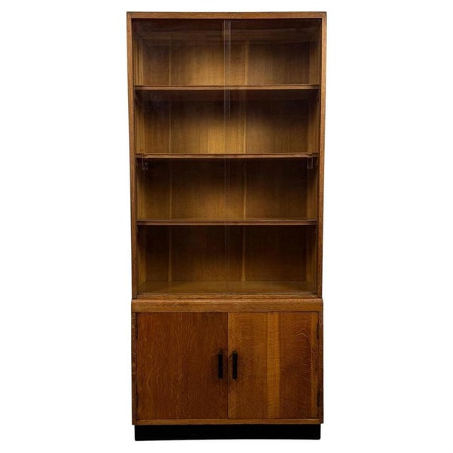 2000 - 2009 Vintage Golden Oak Display Cabinet For Sale - Image 5 of 11