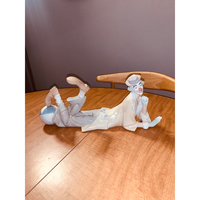 Vintage Lladro Porcelain Clown With Ball Figurine #4618 For Sale In San Francisco - Image 6 of 8