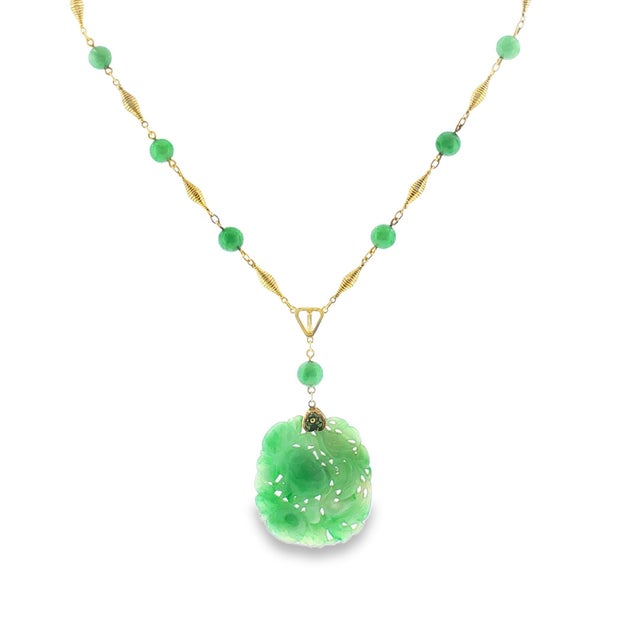 1930s 1930's 14k Yellow Gold Carved Jadeite Station Style Necklace For Sale - Image 5 of 6