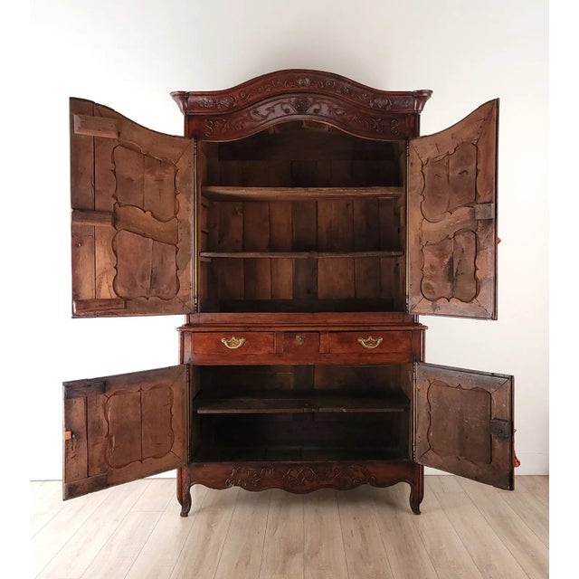 French Normandy Walnut Buffet Deux Corps, France Circa 1780 For Sale - Image 3 of 12