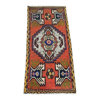 Turkish Yastik Rug 1'6" x 3'1" For Sale