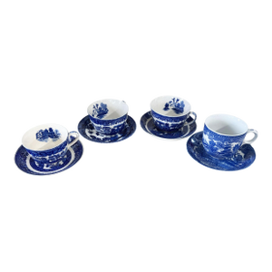 Vintage Blue & White Porcelain Willow Pattern Set of 4 Tea Cups