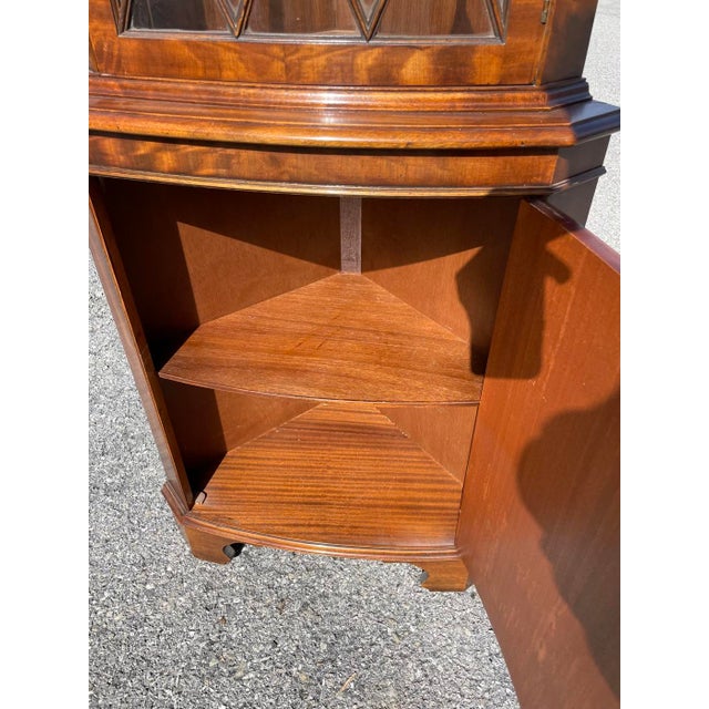 Vintage George III Style Mahogany Corner Cabinet For Sale - Image 4 of 12