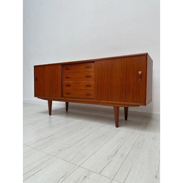 Small Mid-Century Danish Teak Sideboard attributed to Clausen & Søn, 1960s For Sale - Image 6 of 15