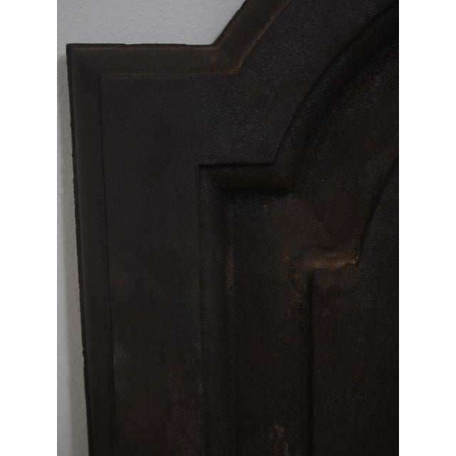 Virginia Metalcrafters Virginia Metal Crafters Colonial Williamsburg Fireplace Back For Sale - Image 4 of 8