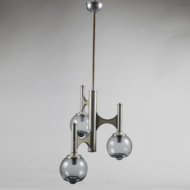 Silver Space Age Three-Light Chandelier in the style of Mazzega For Sale - Image 8 of 10