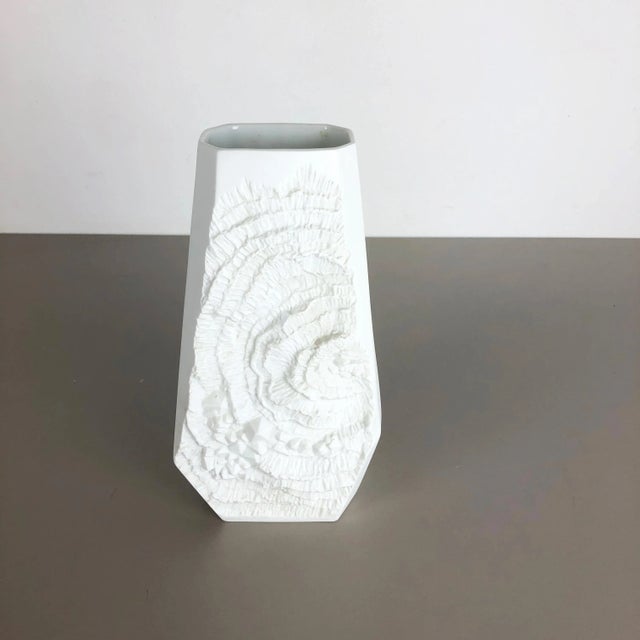 Op art porcelain vase producer: ak kaiser, germany description: this original vintage op art vase was produced in the...