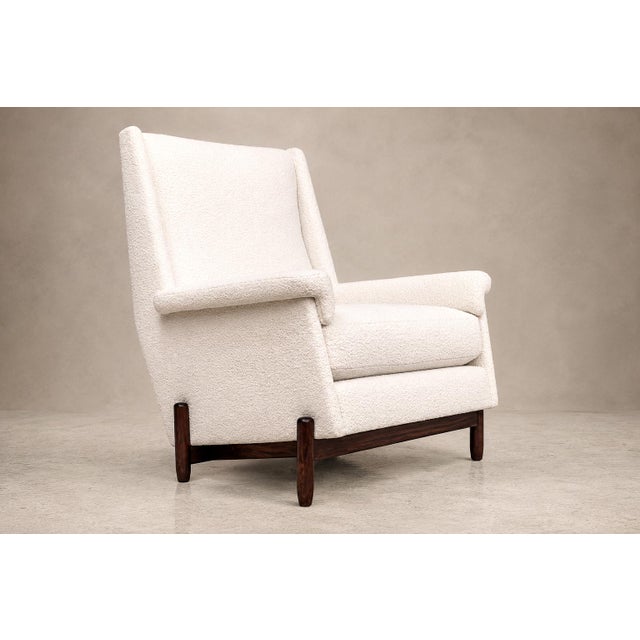 1960s Jorge Jabour Club Chair in Brazilian Rosewood and Bouclé, Brazil, 1960s For Sale - Image 5 of 18