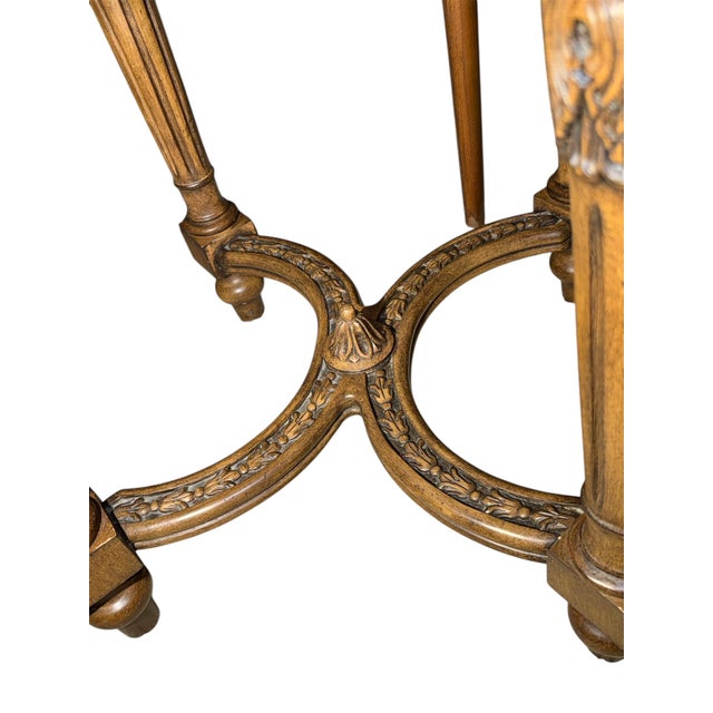 Mid 20th Century Oversized 24.5” Louis XVI Marble Top Side Table – Attributed to Hooker Furniture For Sale - Image 4 of 10