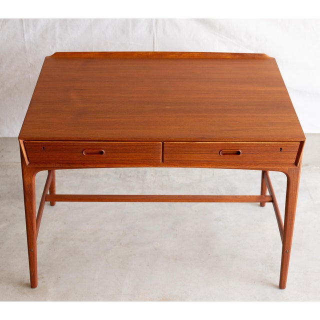 Mid-Century Modern Svend Åge Madsen "Model 200" Teak Desk for Sigurd Hansen, Denmark, 1958 For Sale - Image 3 of 10