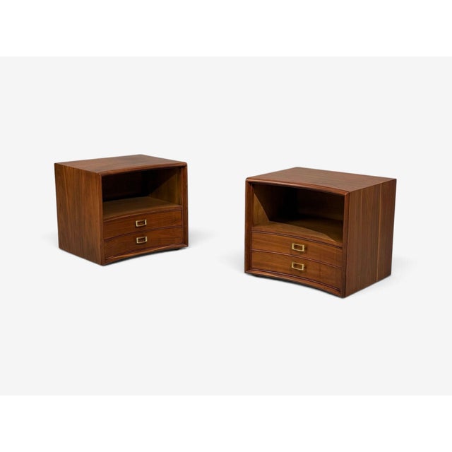 Mid-Century Modern Paul Frankl, John Stuart, Concave Nightstands, Walnut, Brass, Usa, 1950s For Sale - Image 3 of 16