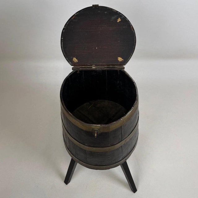 Antique English Brass-Bound Oak Jardiniere Planter, 1900s For Sale - Image 11 of 13