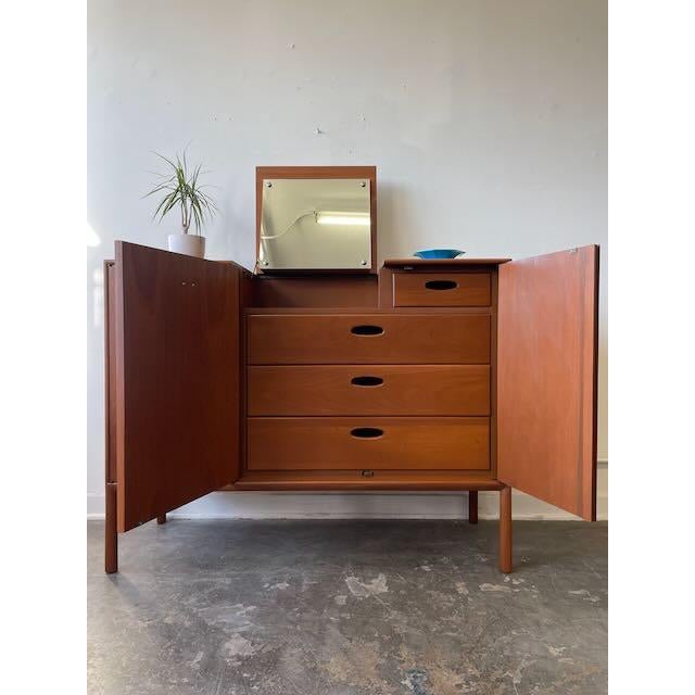 Teal Vintage Mt. Airy Dresser by Ray Sobota, Attributed For Sale - Image 8 of 16