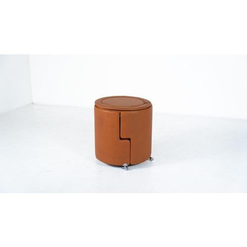 Vanity Mod. Dilly Daily by Luigi Massoni for Poltrona Frau, Brown Leather, 1968 This piece is attributed to the mentioned...