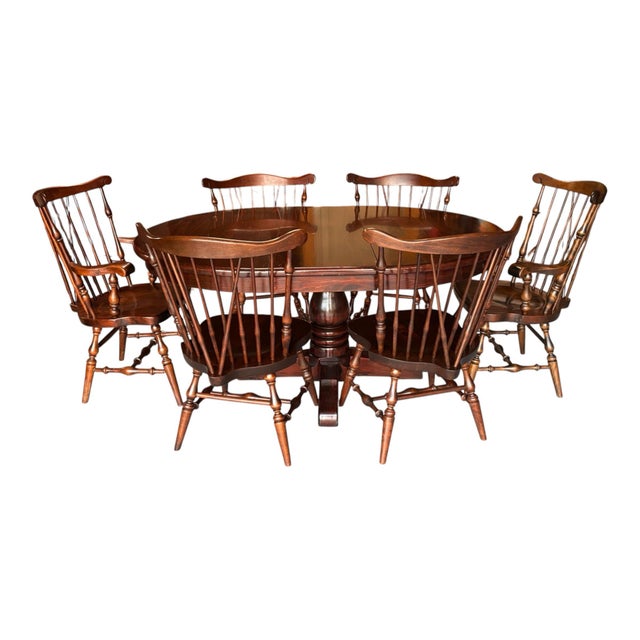 Brown Vintage 1970s Ethan Allen "Old Tavern" Antiqued Pine Round-to-Oval Extension Dining Table With One Leaf. For Sale - Image 8 of 12