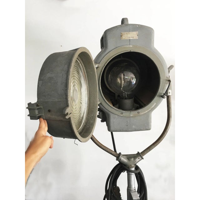 Metal Large Vintage Tripod Cinema Beacon Floor Lamp from Dante Rispoli Roma For Sale - Image 7 of 13