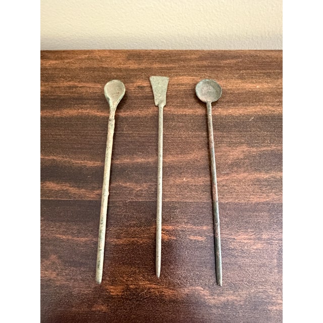 Collection of Three Ancient Roman Bronze Medical Instruments on Custom Museum Mounts For Sale - Image 9 of 9