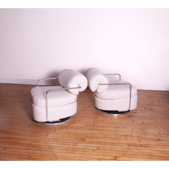 White Milo Baughman Swivel Lounge Chairs in Boucle, 1960s Modern Design For Sale - Image 8 of 10