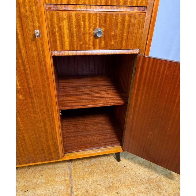 Mid-Century Modern Teak Wardrobe by Austinsuite, 1960 For Sale - Image 10 of 15