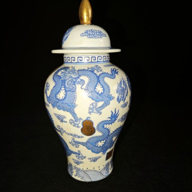 Blue Blue and White Dragon Cloud General’s Ginger Jar With Gilded Finial, Chinoiserie Lidded Urn For Sale - Image 8 of 9