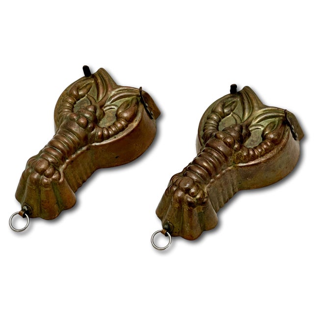 Rare & Unusual Small Size Matching Pair Early 1900s Antique Germany Solid Copper Lobster Kitchen Molds - 6 1/2 Inches Long For Sale In Boston - Image 6 of 18