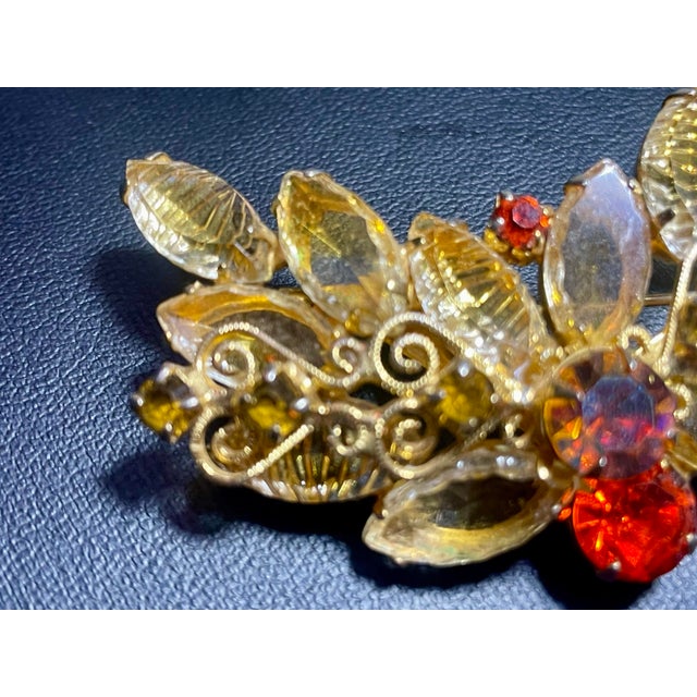 Juliana MCM Jewelry by Juliana DeLizza & Elster Style Molded Leaf Navette and Ab Chaton Gold-Tone Brooch Pristine Condition For Sale - Image 4 of 4