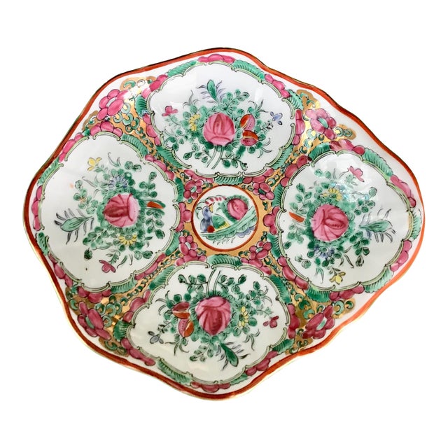 Rose Medallion Porcelain Shell Bowl Catchall For Sale