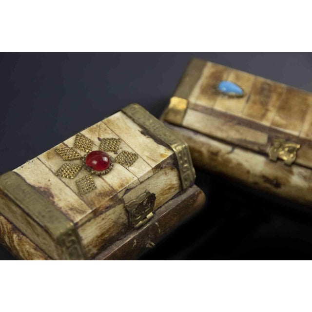Vintage pair of Jewelry boxes is an original decorative object realized in the mid-20th century. Original mixed media:...