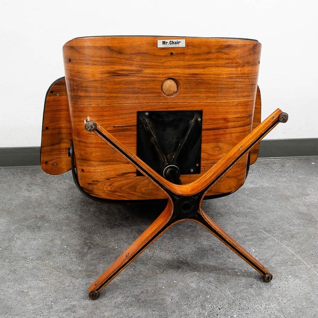 Mid Century Modern Lounge Chair Plycraft Mr Chair Black Swivel George Mulhauser, 2 Pieces For Sale In Sacramento - Image 6 of 12