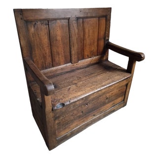 18th Century Antique French Rustic Storage Bench in Walnut and Pine For Sale