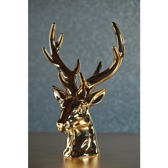 This home accessory with impressive antlers is sure to create a focal point, modern or traditional. This also makes a...
