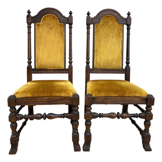 1980s Ethan Allen Jacobean Royal Charter Oak Dining Room Side Chairs Gothic Pair For Sale