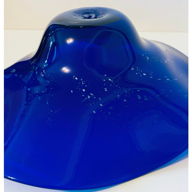 Contemporary 1988 Signed Brian Higer Postmodern Cobalt Blue Glass Wave Centerpiece Bowl For Sale - Image 3 of 8