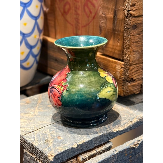 1950s Vintage Moorcroft Hibiscus Vase Green Floral Pottery England Queen Mary Label 3.5 Inch For Sale - Image 5 of 6