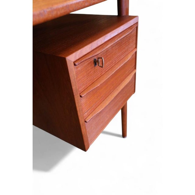 1970s Teak Desk with Bookshelf by Peter Løvig Nielsen for Hedensted Møbelfabrik, 1960s For Sale - Image 5 of 18