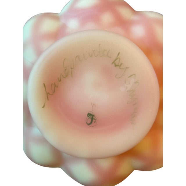 Late 20th Century Vintage Fenton Burmese Ribbed Basket With Trellis Pattern & Handpainted Floral on All Sides For Sale - Image 5 of 5