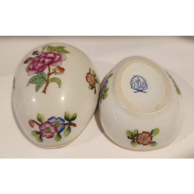 Antique White Mid 20th Century Herend Egg Porcelain Trinket For Sale - Image 8 of 11