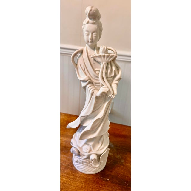 Mid-Century Modern Mid 20th Century Blanc De Chine Porcelain Guan Yin Figure For Sale - Image 3 of 12
