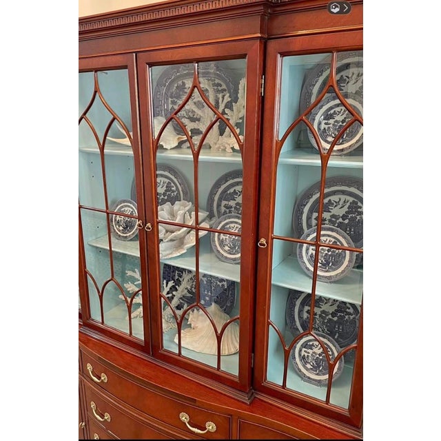 Circa 1940s - 50s. Flamed Mahogany Breakfront China Closet Cabinet Bookcase, For Sale - Image 4 of 7