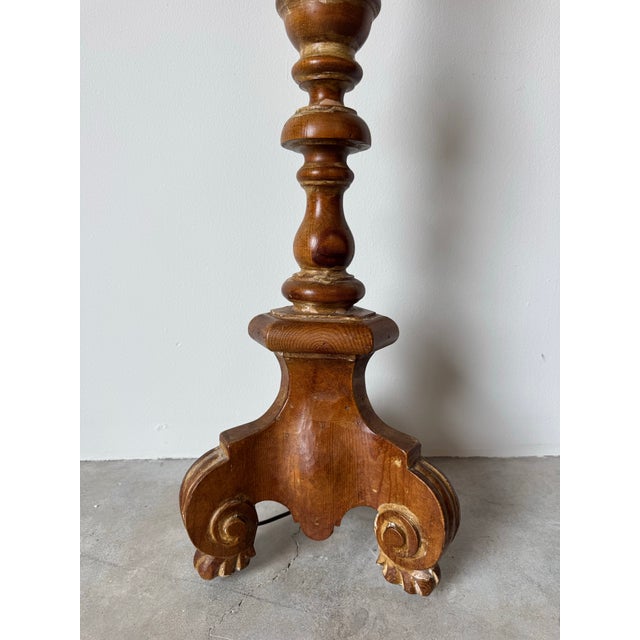 1960s Hollywood Regency Turned Wood Floor Lamp For Sale - Image 4 of 12