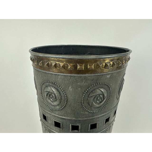 Arts & Crafts Cylindrical Umbrella or Stick Stand, 1900s, in Flawless conditions. Designed 1890 to 1919