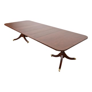 Kindel Furniture Georgian Banded Mahogany Double Pedestal Extension Dining Table, Newly Refinished For Sale