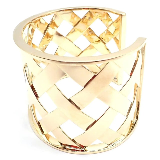 Verdura Verdura Criss Cross Wide Yellow Gold Cuff Bangle Bracelet For Sale - Image 4 of 11