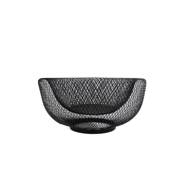 Our modern wired bowl can add a simple yet fun touch to any room. A functional but decorative piece Use for storage-...