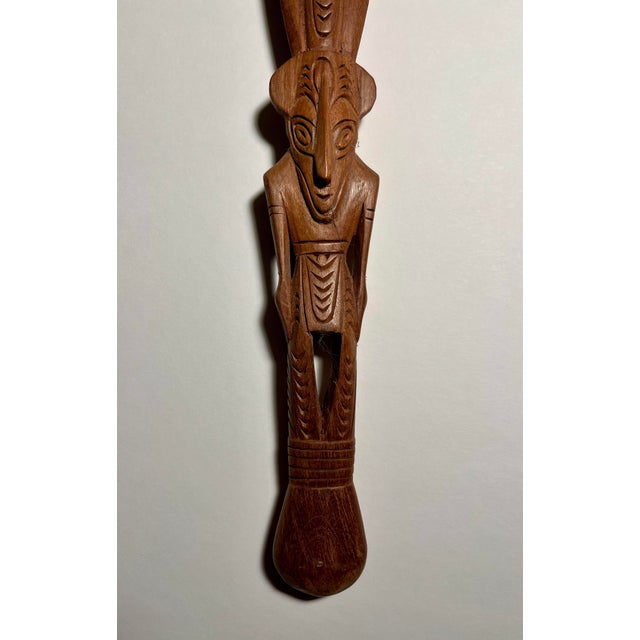 Tribal Vintage Papua New Guinea Coastal Sepik Murik Lakes Hand Carved Walking Stick For Sale - Image 3 of 8