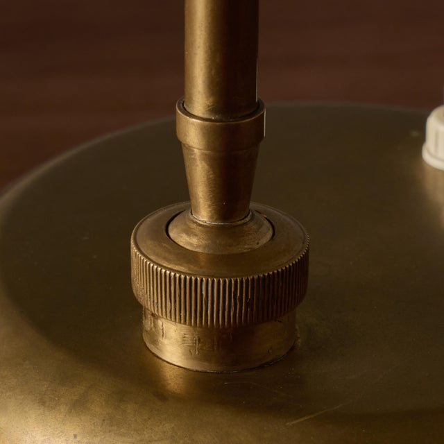 1940s Giovanni Michelucci Patinated Brass Ministerial Desk Lamp for Lariolux For Sale - Image 12 of 17