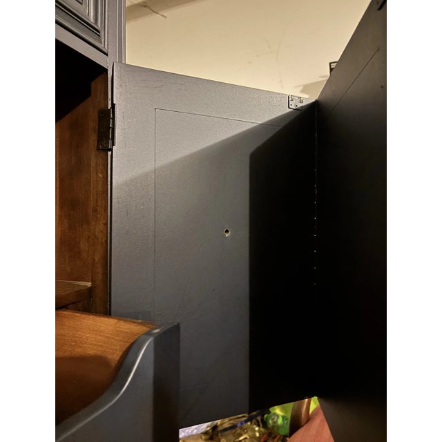 Ink Blue 1940s Henredon 6 Drawer Dresser - Lacquered For Sale - Image 8 of 10