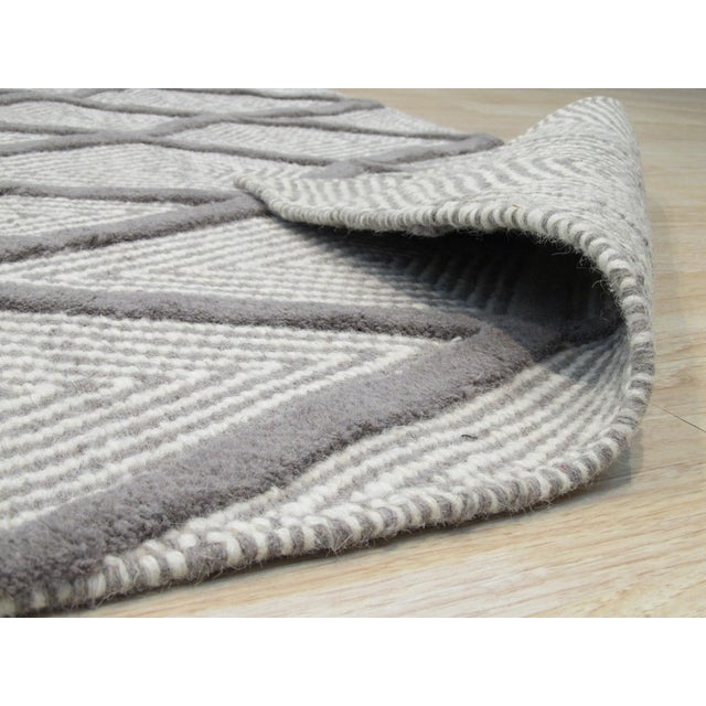 Contemporary 8x10 Trendy Diamond Gray Kilim Contemporary Flatwoven Wool Carpet Rug For Sale - Image 3 of 4