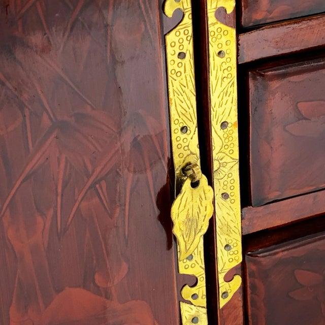 Vintage Chinese Jewelry Box With Brass Handle and Fittings For Sale In Phoenix - Image 6 of 7
