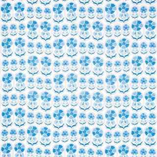 Schumacher Anjuna Floral Linen Print Fabric in Porcelafabric In For Sale